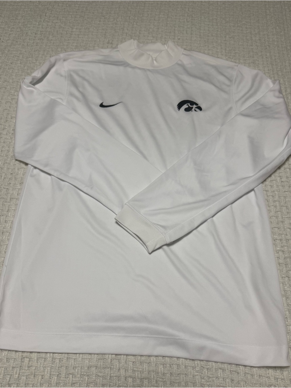 Nike Iowa Hawkeyes men’s small mock neck dri-fit; great condition!